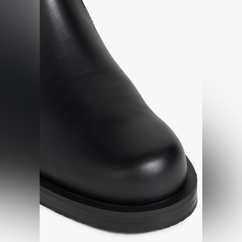 Stuart WEITZMAN
Maverick buckled leather ankle boots - Picture 4 of 9